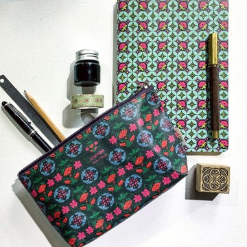 Sunny Bag - 捲毛力卡 多功能棉布文具袋/化妝包 - 芙烈達的翅膀