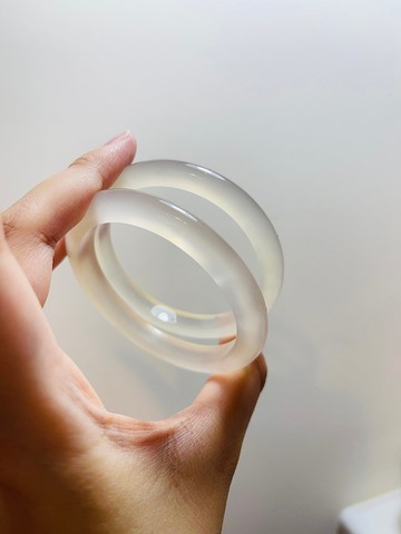 兔寶頑石//玻璃體馬達加斯加玉髓 內徑54mm+