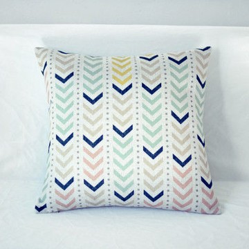 【協貿】簡約現代幻彩箭頭風車A款抱枕套不含芯