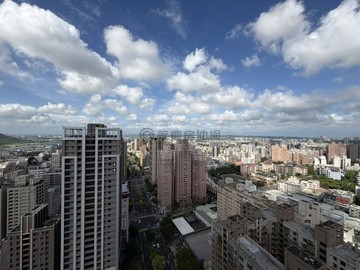 左營高鐵☆鉑愛悅高樓市景☆2房+機上車位｜高雄市左營區博愛四路