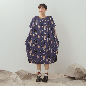 【MOSS CLUB】森林印花兔子躲貓貓短袖洋裝 藍 綠