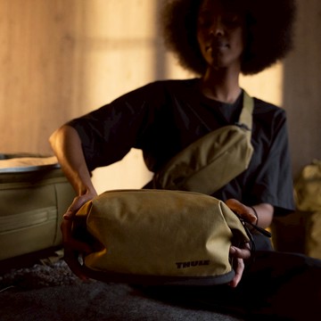 Thule Aion 盥洗包 - 棕