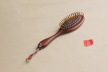 壹染指手作 | 檀木 氣墊梳 長手柄 | 按摩頭皮 順發 | 舒緩 減壓