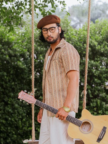 SOARIN英倫復古一字領碎花襯衫(2526C407)