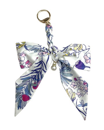 【波麗印花】絲巾綁帶蝴蝶結 鎖扣小吊飾 日本千葉 淡水色