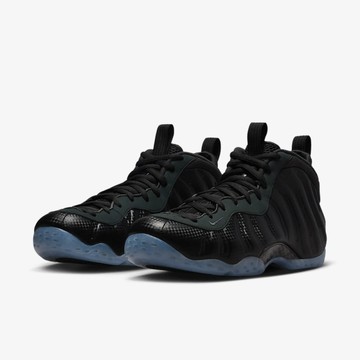 NIKE AIR FOAMPOSITE ONE 男鞋 黑藍 碳纖維紋路 太空鞋 果凍底 籃球鞋 HF2902-002