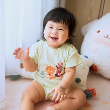 Uneed 氧化鋅天絲包屁衣-溫暖綠狐狸【6M-18M】