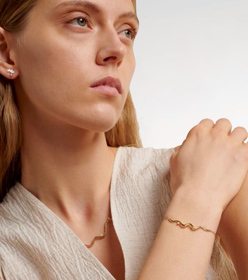 Stone and Strand Harbor Lights 10kt gold bracelet with diamonds