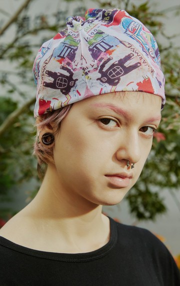 SABRINA HSIEH X LIFEBEAT 櫻花粉塗鴉牆聯名單車運動魔術頭巾