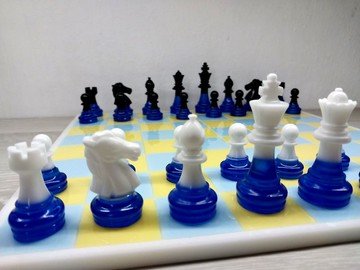 客製化樹脂西洋棋套裝附棋盤 |特大號尺寸 2.75 英吋（7 公分）|環氧樹脂