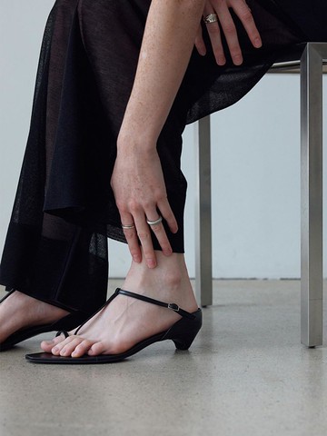 ORRE T-strap Sandals_Black