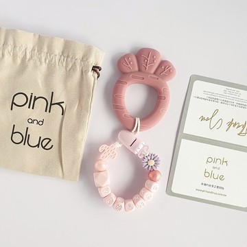 客製化 27公分 CYNTHIIA 仙人掌 雛菊 珊瑚紅胡蘿蔔固齒器