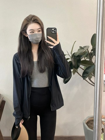 冰絲涼感開衫黑色薄款防曬衣女夏季2023新款寬松連帽顯白外套上衣