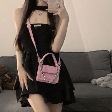 短裙女  純慾辣妹風  夏季新款  蝴蝶結蓬蓬裙女  掛脖抹胸性感連衣裙女  小黑裙 55D0