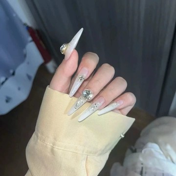 💖台灣出貨💖氣質女神純欲風乳白漸變純手工穿戴甲爆閃堆鑽輕奢氣質氛圍感美甲