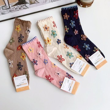 正韓國襪 日系襪 甜美風襪子 花朵襪 植物襪 中筒襪 花花襪  韓襪 韓國襪  台灣出貨 快速出貨 台灣賣家18080