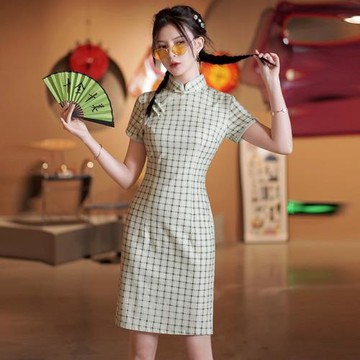 改良旗袍2026新款大碼顯瘦女裝夏日常格子民國風短款新中式連衣裙
