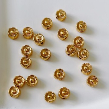 拾悦手作材料/5.5mm銅鍍古法金太陽花造型隔珠/隔片/配珠/配件/DIY/台灣現貨可快速出貨不用等