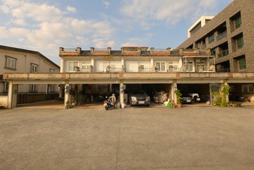 順安義成商圈旁大四房＋大露臺＋雙車位71大地坪別墅｜宜蘭縣冬山鄉溪心路