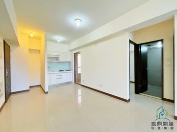 北屯超美格局屋況雙車庫電梯別墅｜台中市北屯區太安中街