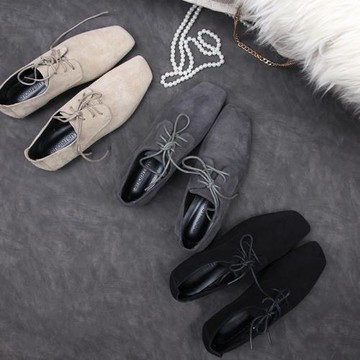 歐洲站2025春季新品中性經典斜方頭牛磨砂里外皮系帶平底女鞋潮鞋