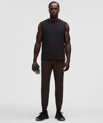 License to Train Textured Jogger Pants Regular Size Medium