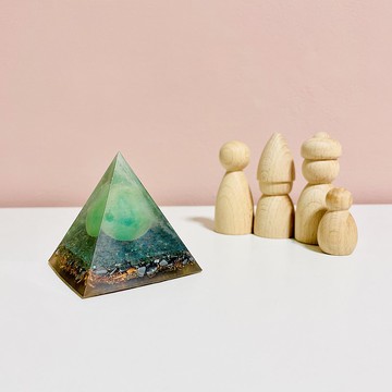 奧剛金字塔/夜光/orgonite/療癒/招財開運