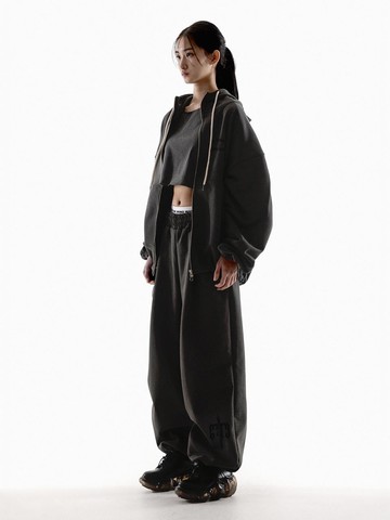 6:19 CROSS STRING ONE TUCK SWEATPANTS [PIGMENT BLACK]
