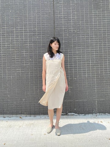 織帶肩帶一片式洋裝