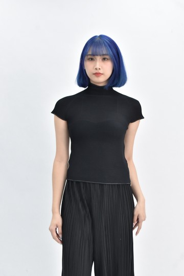 (S) pleats please 中領短袖黑色短袖上衣