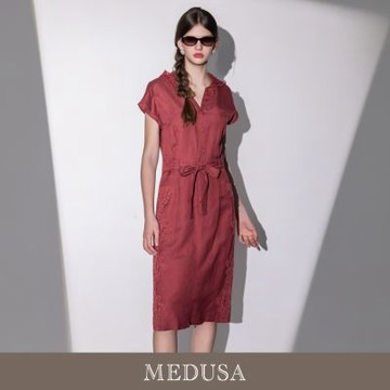 現貨【MEDUSA 曼度莎】亞麻蕾絲拼接古典綁帶洋裝（M-XL）｜洋裝推薦 長洋裝 度假穿搭