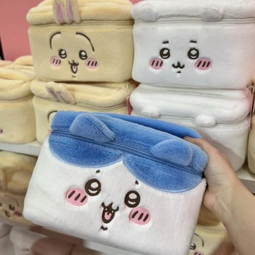化妝包🎀 可愛chiikawa聯名烏薩奇吉伊毛絨化妝包大容量收納包大容量化妝包