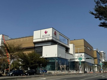 洲際漢神百貨公司.四張犁公園旁四平路收租透套｜台中市北屯區四平路