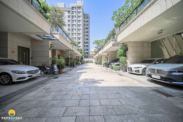 美術館A級|併排雙平車花園電梯豪墅｜高雄市鼓山區美術南三路