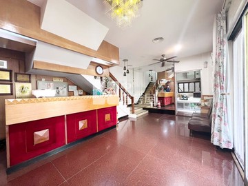 東區火車站新商圈三角窗合法商旅｜台中市東區立德街