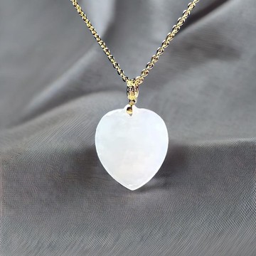 冰種白翡翡翠愛心吊飾 18K金墜頭 | 天然緬甸玉A貨翡翠 | 送禮