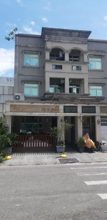 吉安貨櫃星巴克影城旁邊間四套房輕齢工業宅｜花蓮縣吉安鄉華工六路