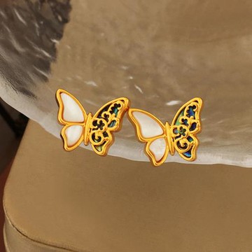 Jpqueen 復古雕花設計不對稱蝴蝶耳環(金色)