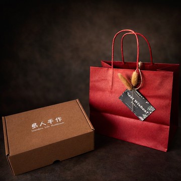 【加購提袋】復古紅質感壓紋禮盒紙袋 Best Wishes 兔尾草乾燥花