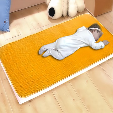 C.G.&C. S.M.C. 凱蕾絲帝 不夾膚 舒爽紋路嬰兒紙纖涼蓆 台灣製  小(120 x 60cm)  黃色  1個