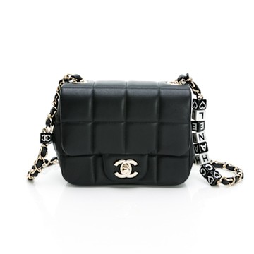CHANEL香奈兒 Flap bag 雙C羊皮黑白方塊鏈條斜背包 (細紋/方格/金黑雙色鏈帶飾黑白字母方塊)