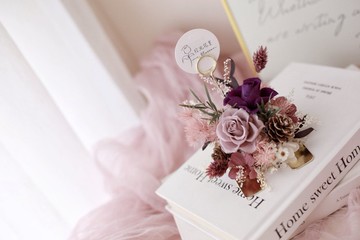 紫影書語。永生花片座 擺飾 桌上擺設 送禮