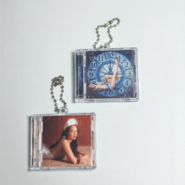 🎀夏日新品 免運🎀Laufey林冰迷你CD鑰匙扣高顏值應援NFC專輯明星nfc周邊掛件🎁兒童節 生日禮物 交換禮物