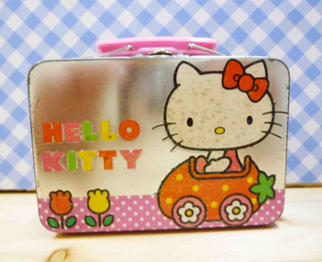 【震撼精品百貨】Hello Kitty 凱蒂貓~HELO KITTY鐵盒-手提鐵盒-草莓汽車
