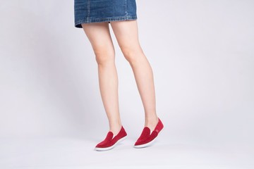 【出清特價】寶特瓶製休閒鞋  FYE樂福懶人鞋  酒紅色  女款