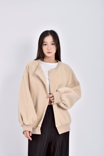 (F) 內刷毛棕色外套