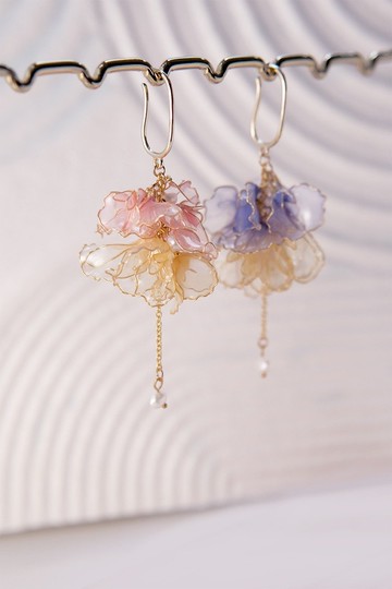 綻放之時 / 豌豆花 / 手工澎湃珍珠長耳環耳掛 / 粉 / 無耳洞可