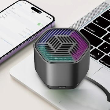 跨境爆款藍牙音箱竹木環保麥秸稈布藝迷你便攜無線小音箱低音炮【Snowbelle優選】