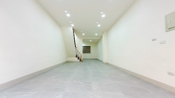 前鎮交通樞紐-全室翻新且輕軌僅步行五分鐘¥｜高雄市前鎮區武德街