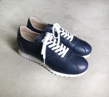 【經典色系】經典設計與真皮質感！EMA 運動鞋 / 海軍藍